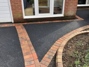 Why Choose a Tarmac Driveway? project gallery image 4